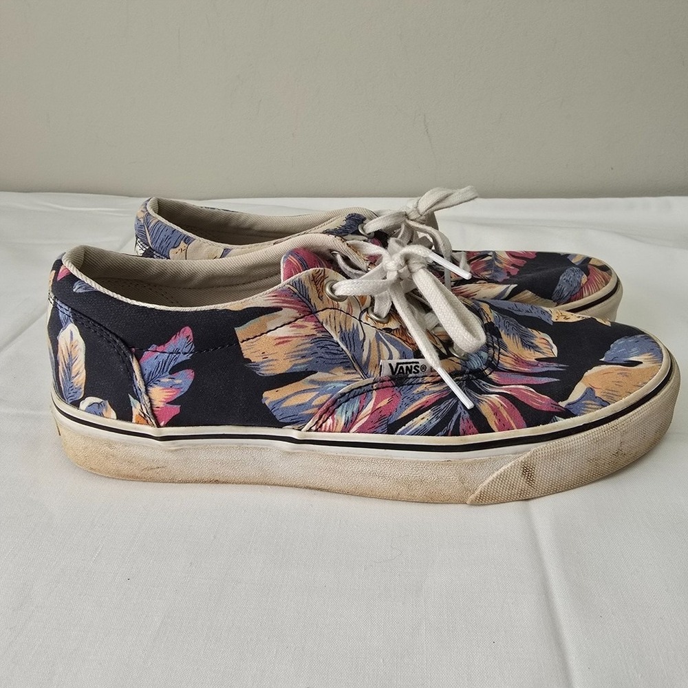 Vans Women’s Canvas Floral Skate Shoes Size 8.5 Lace‎ Up Low Top Blue Pink